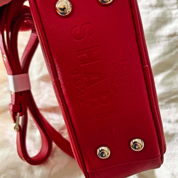 CROSSBODY, LEATHER, ANIMAL HAIR PRINT ON FLAP, RED, REMOVABLE/ADJUSTABLE BUCKLE - Picture 9 of 16